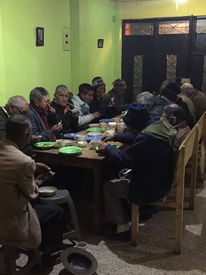 Dinner being served by Cosechando Felicidad